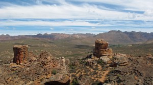 Maybe one day I'll exert myself and make it to the Arch. But this easy-to-access Cederberg landscape is also a pretty place to drink beer...